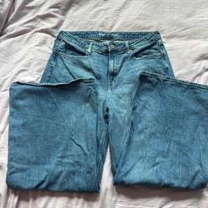 Old Navy Wide-Leg Jeans